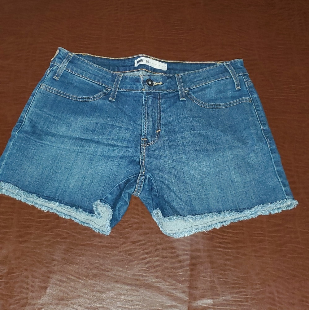 Levi's shorts, size 10 - Picture 2 of 5